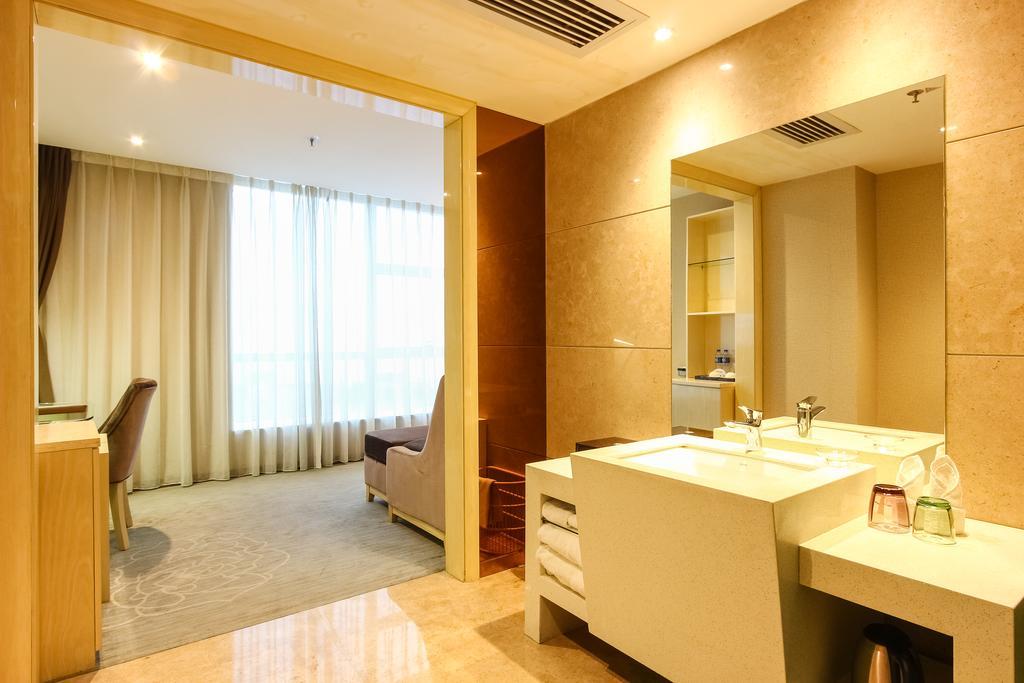 Paco Hotel Guangzhou East Railway Station Branch Exterior photo